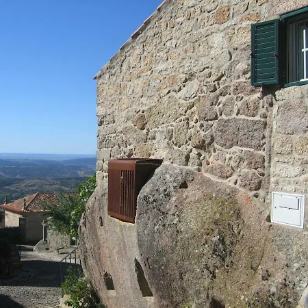 Casa Da Gruta * Monsanto