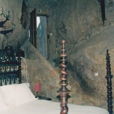 Casa Da Gruta Feriehus