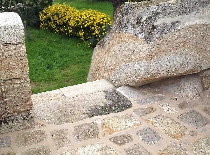 Casa Da Gruta Monsanto